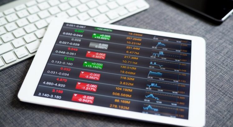 financial-data-analysis-concept_328191-14631