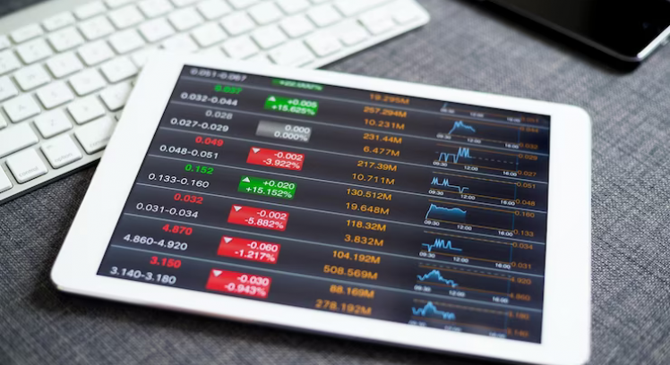 financial-data-analysis-concept_328191-14631