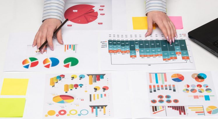 marketing-business-lady-striped-shirt-office-with-computer-working-new-strategy